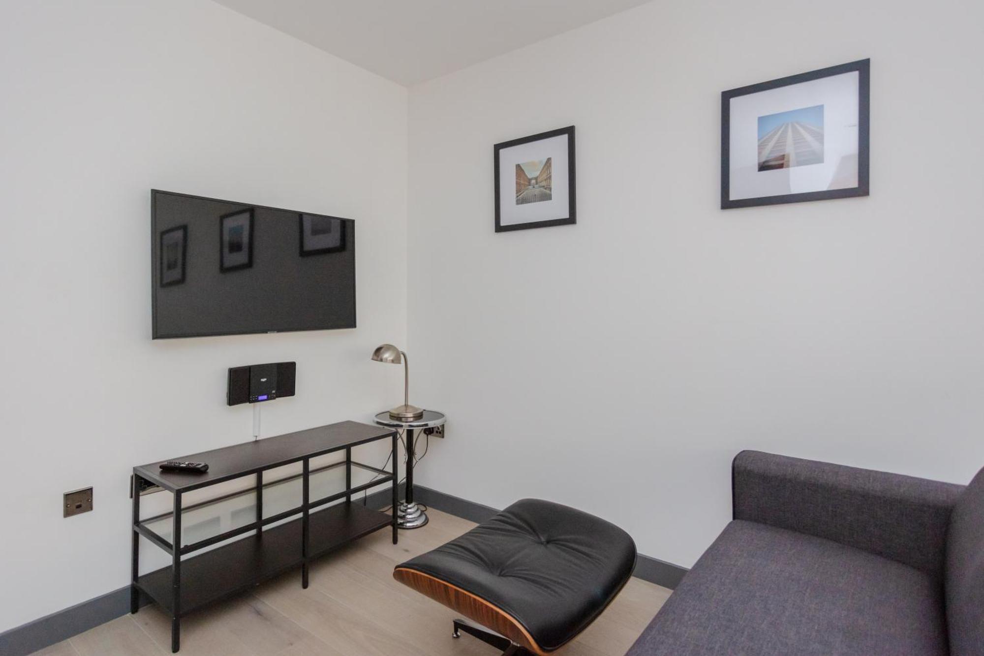 Stylish 1 Bedroom Apartment In Holborn In A Great Location Londra Exterior foto