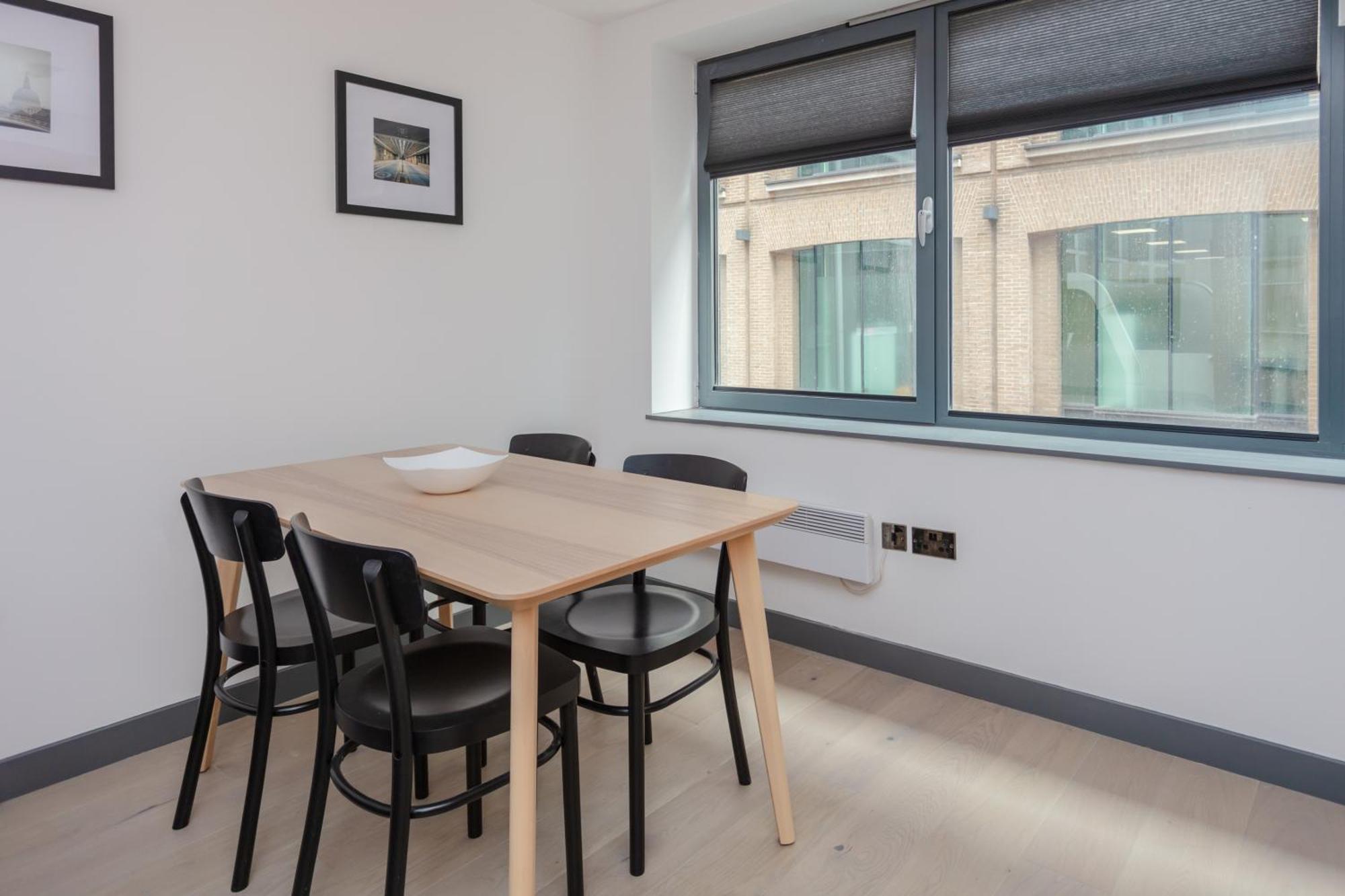 Stylish 1 Bedroom Apartment In Holborn In A Great Location Londra Exterior foto